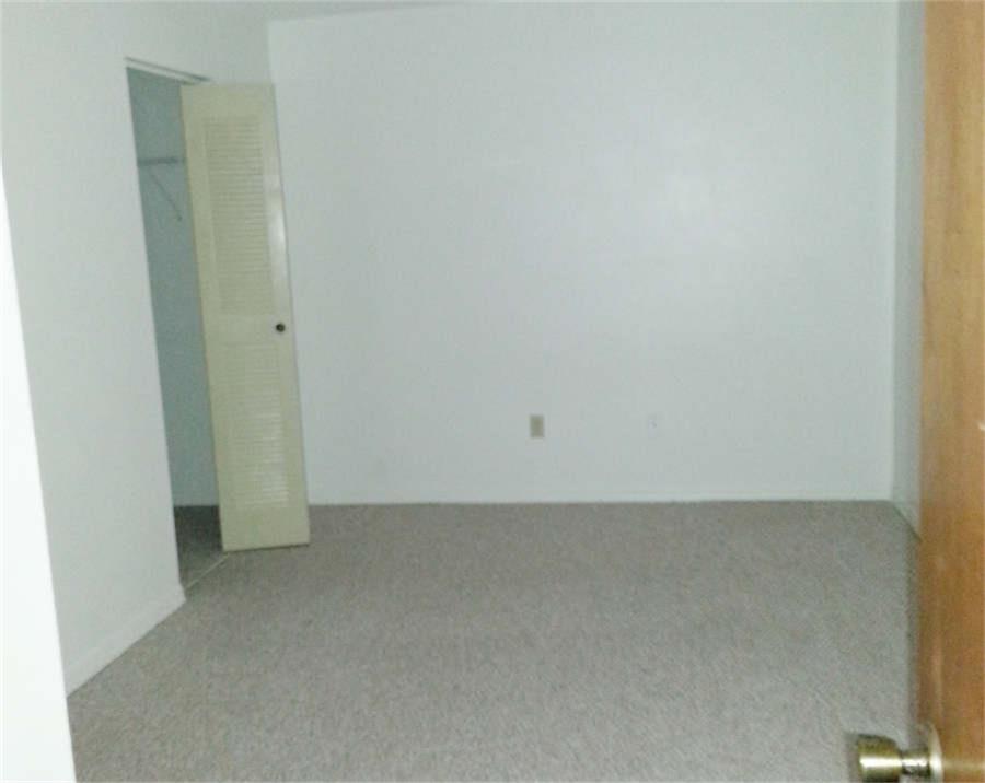 8219 Perrin Beitel Road Property Photo 18
