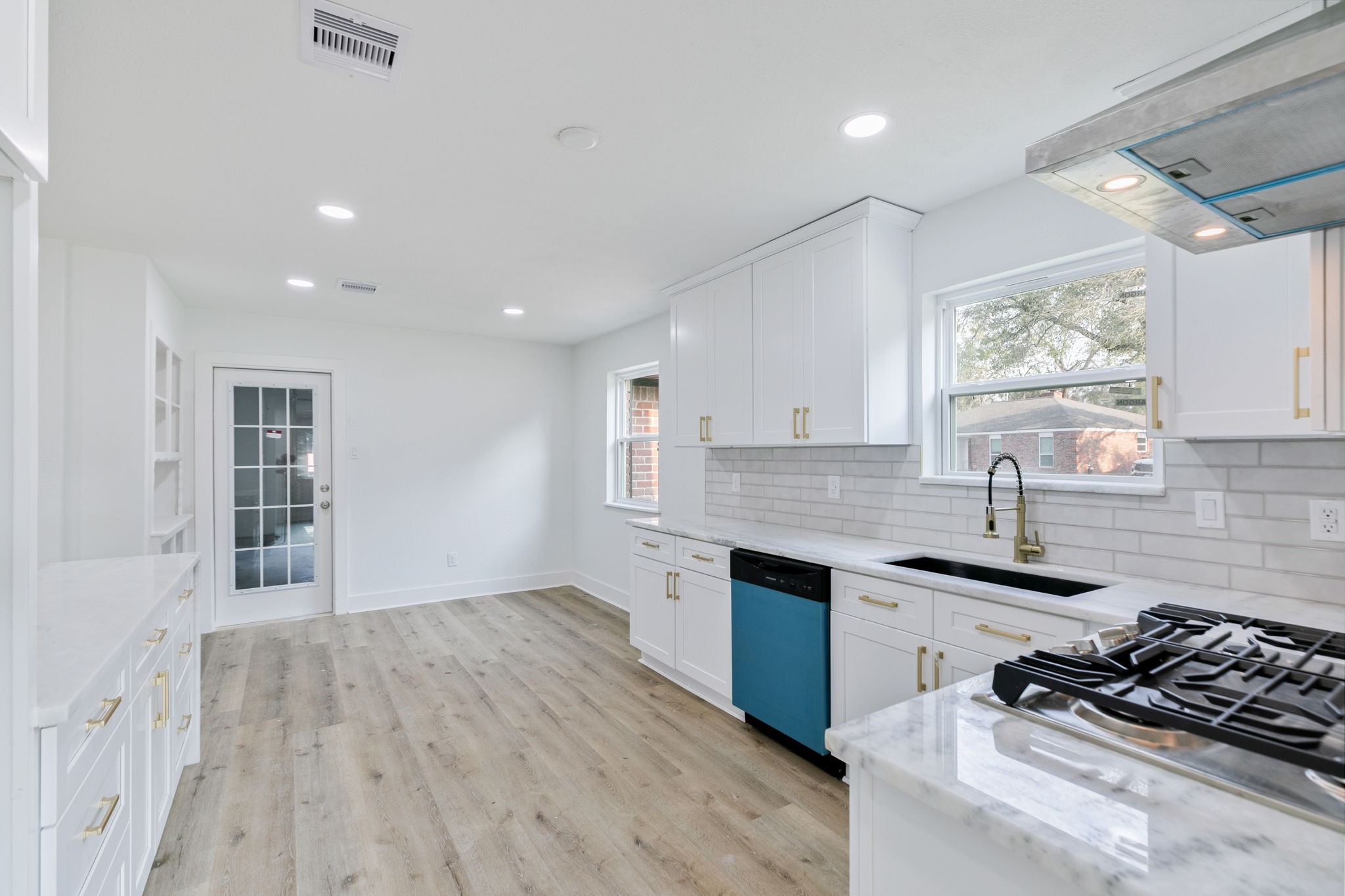 18111 Barbuda Lane Property Photo 3
