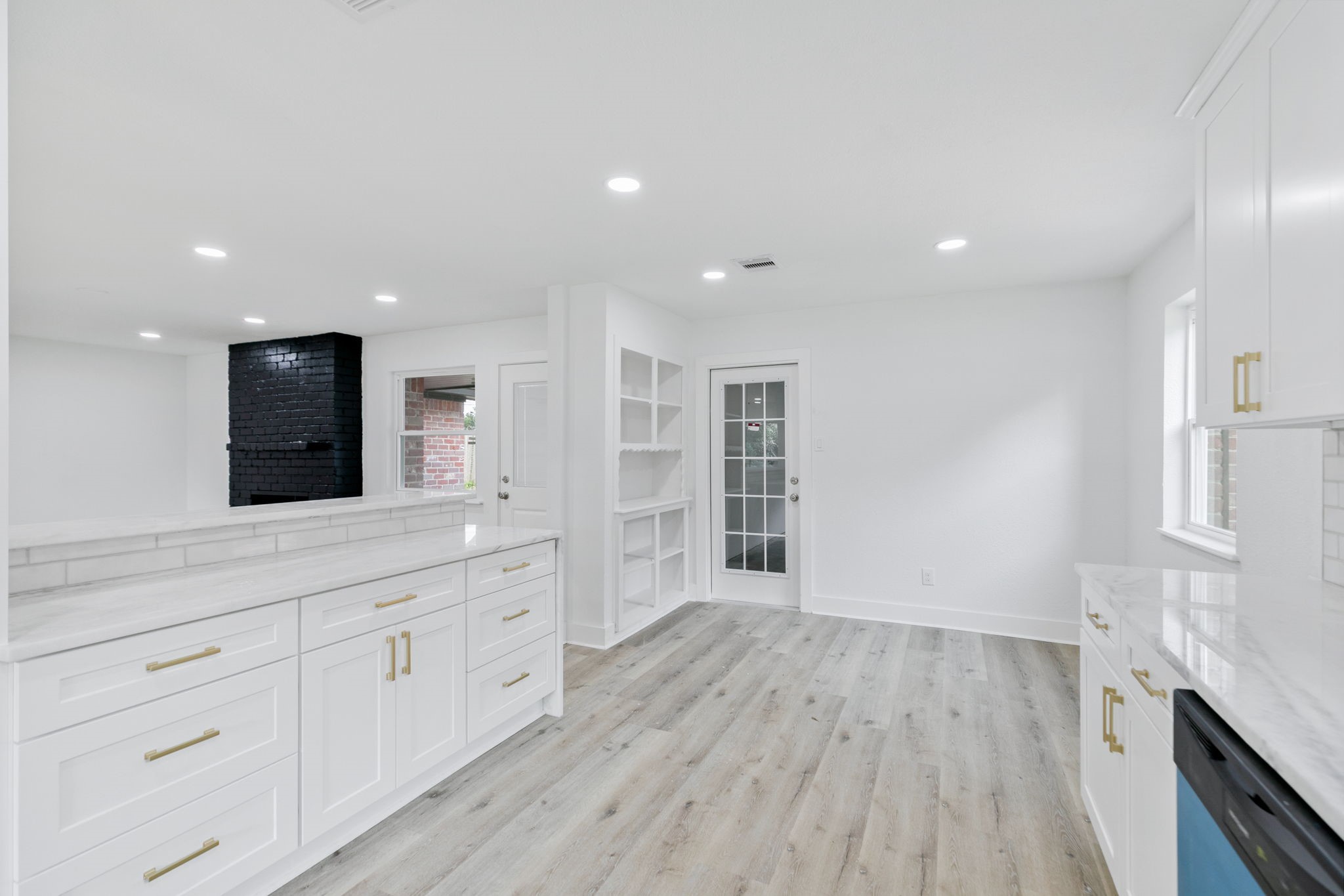 18111 Barbuda Lane Property Photo 5