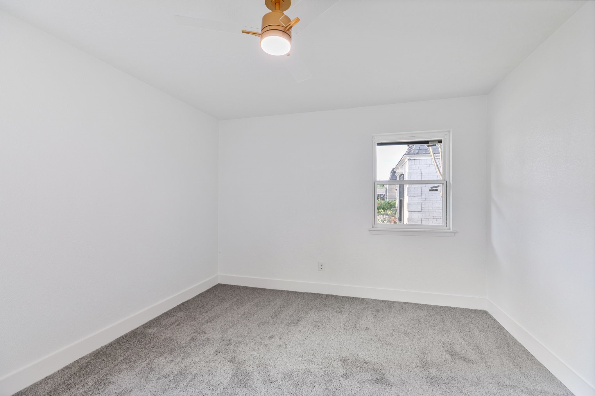 18111 Barbuda Lane Property Photo 6