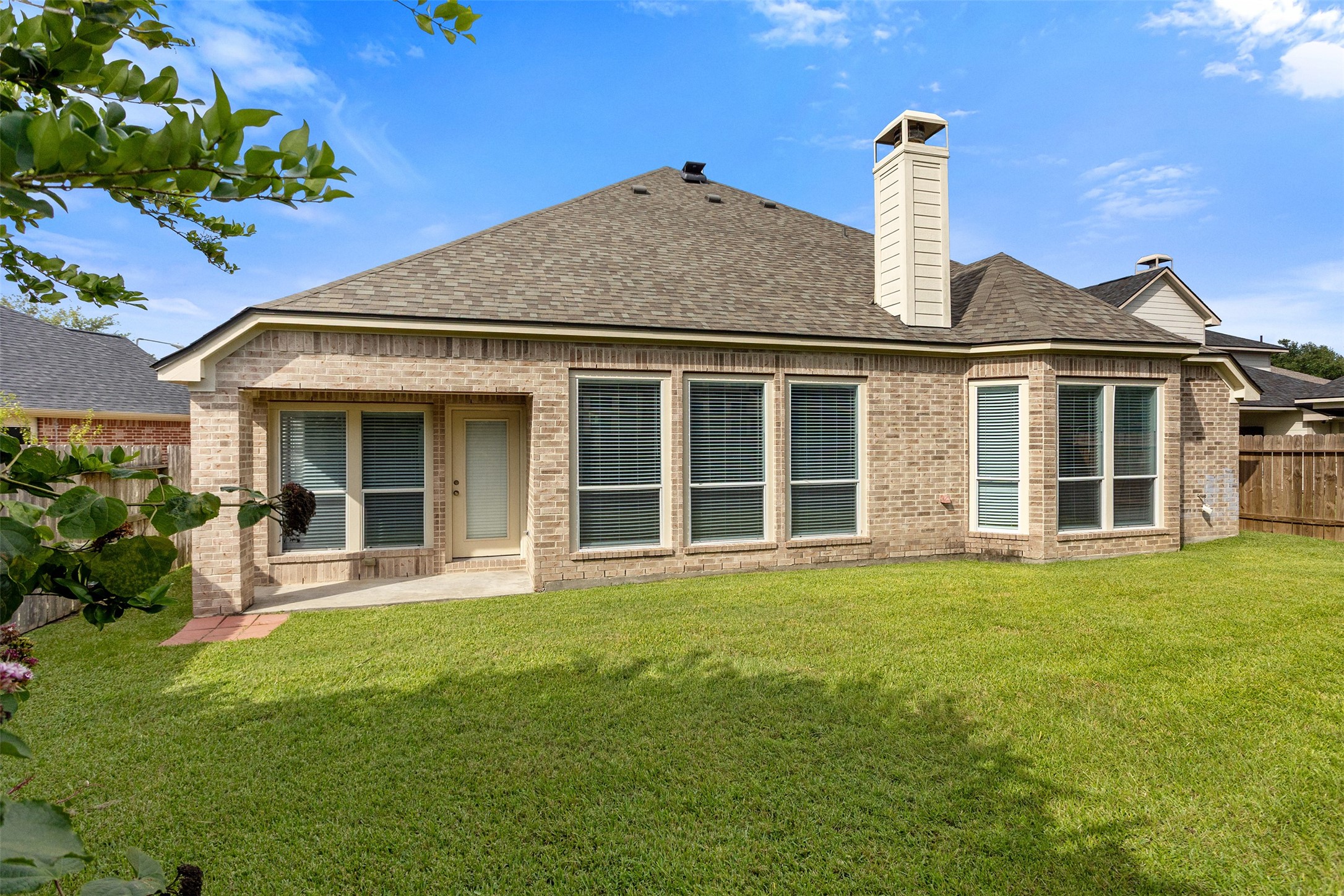 6111 Windsor Chase Lane Property Photo 29