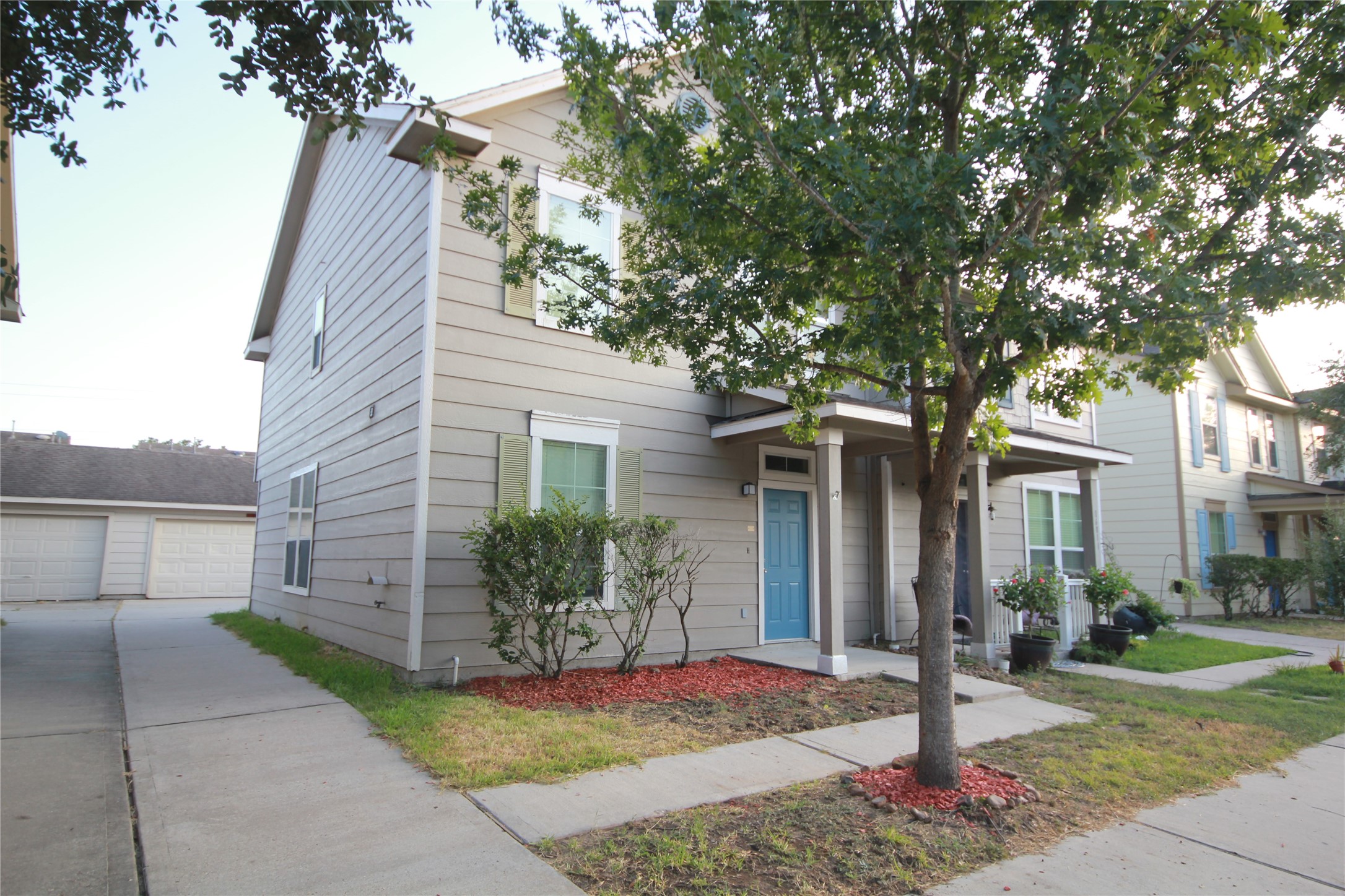 16807 Libson Falls Drive Property Photo 3