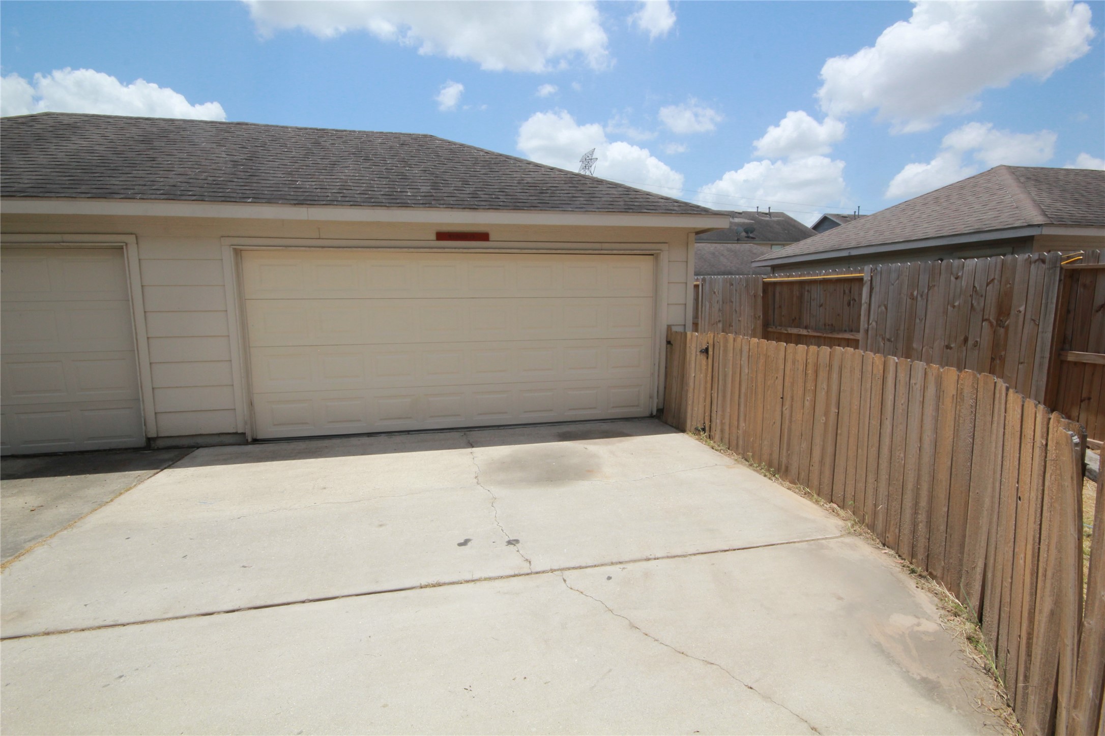 16807 Libson Falls Drive Property Photo 23