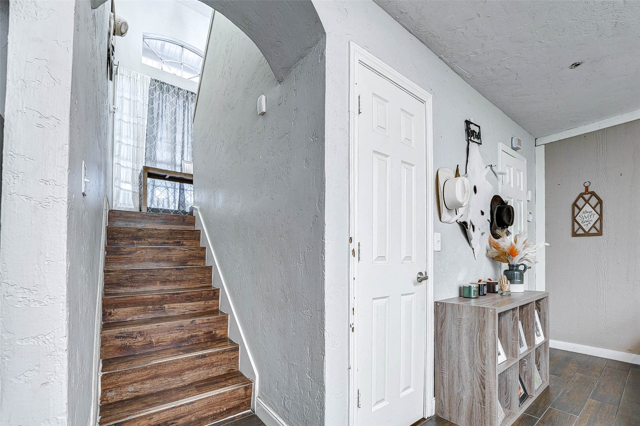 3623 Inez Street Property Photo 7