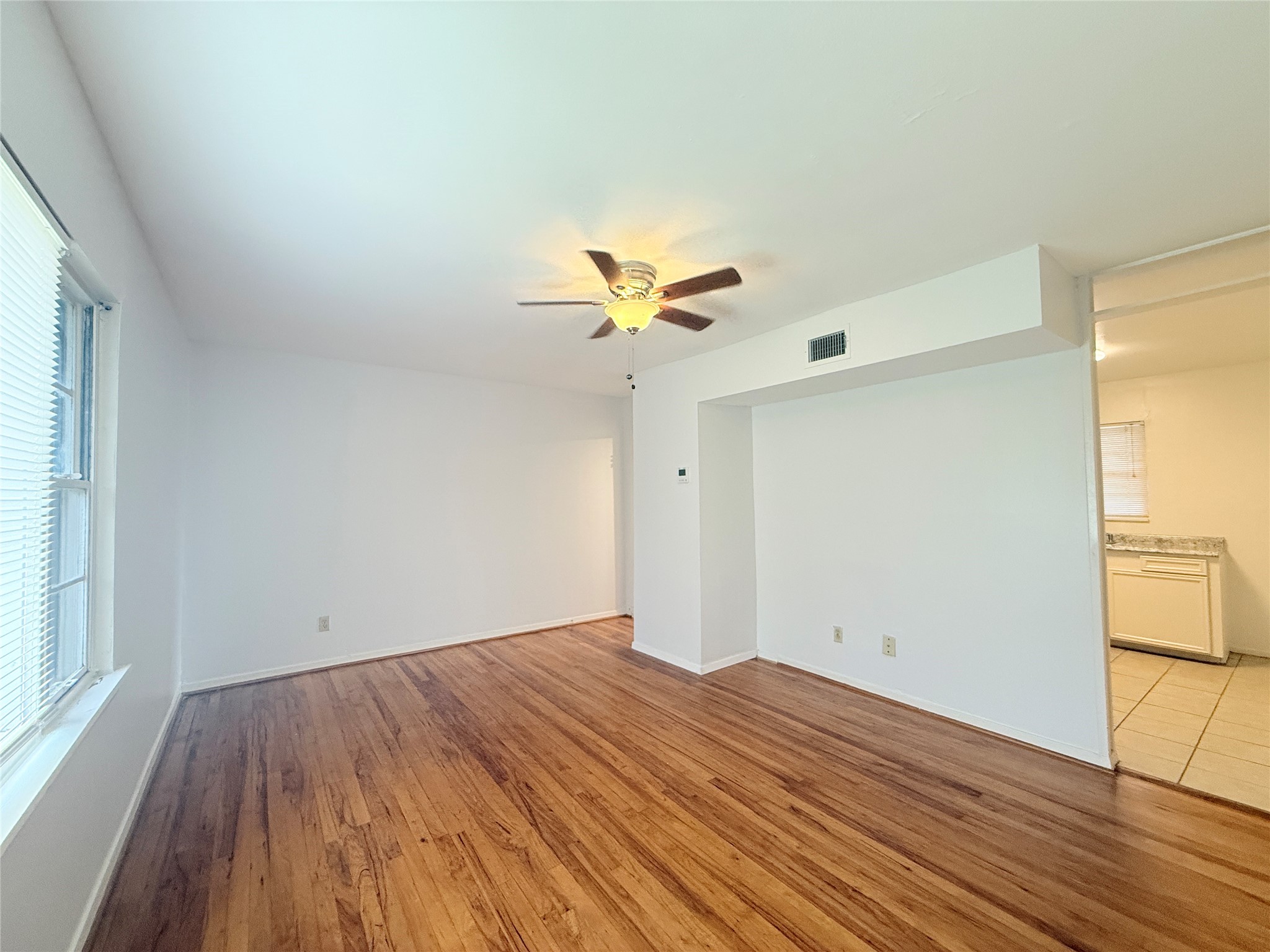 1316 Heights Boulevard 3 Property Photo 4