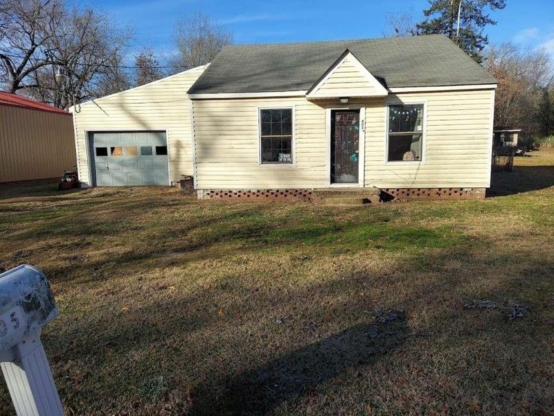 405 N Lanier Street Property Photo 1
