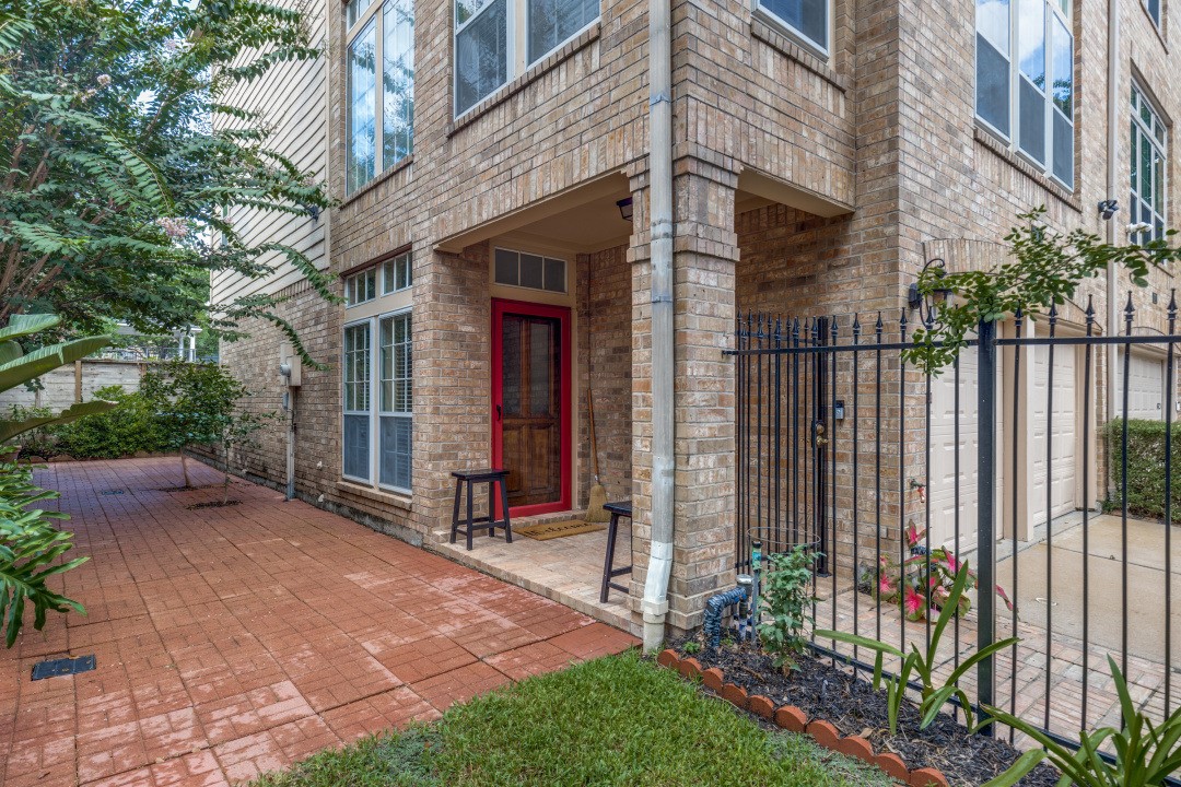 4110 Woodhead Street Property Photo 17