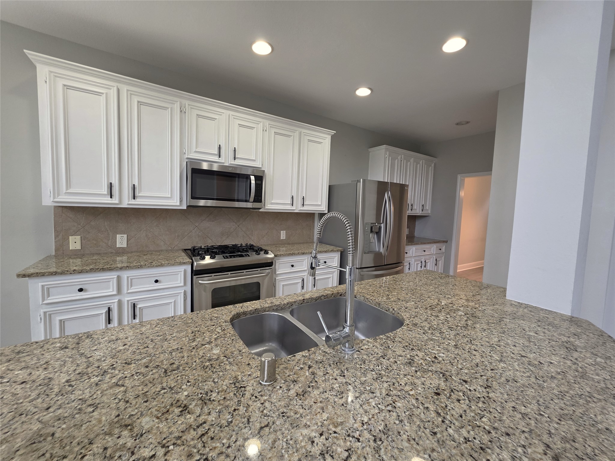 2813 Arbor Brook Lane Property Photo 11