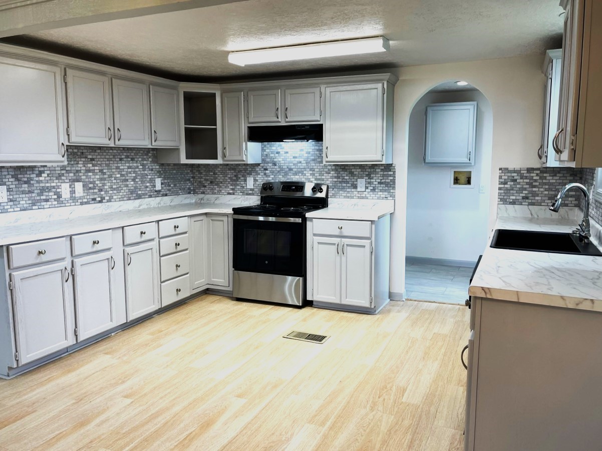 6085 Adams Flat Road A Property Photo 7