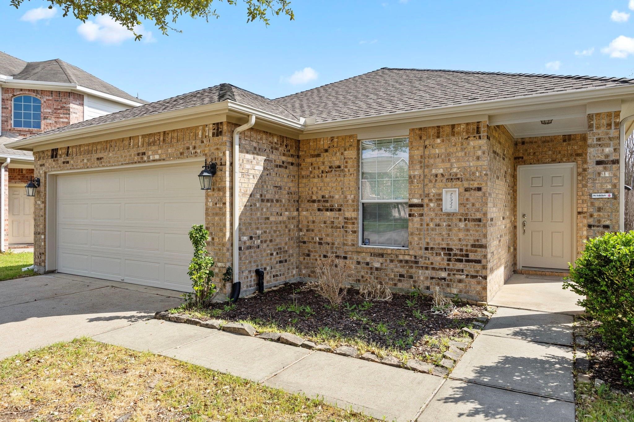 20935 Brodie Lane Property Photo 4