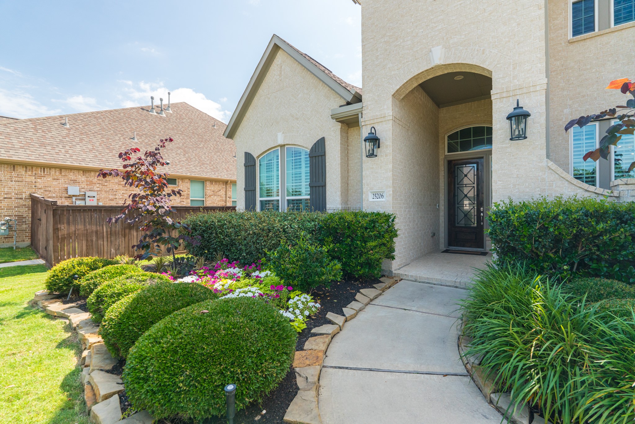 25206 Driftwood Harbor Lane Property Photo 2