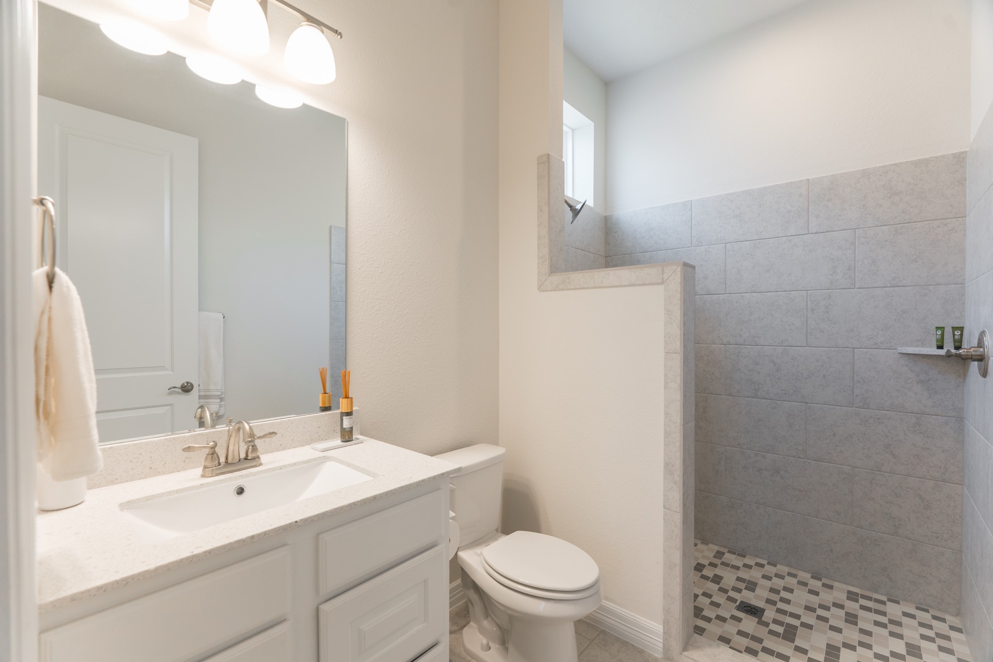 25206 Driftwood Harbor Lane Property Photo 13