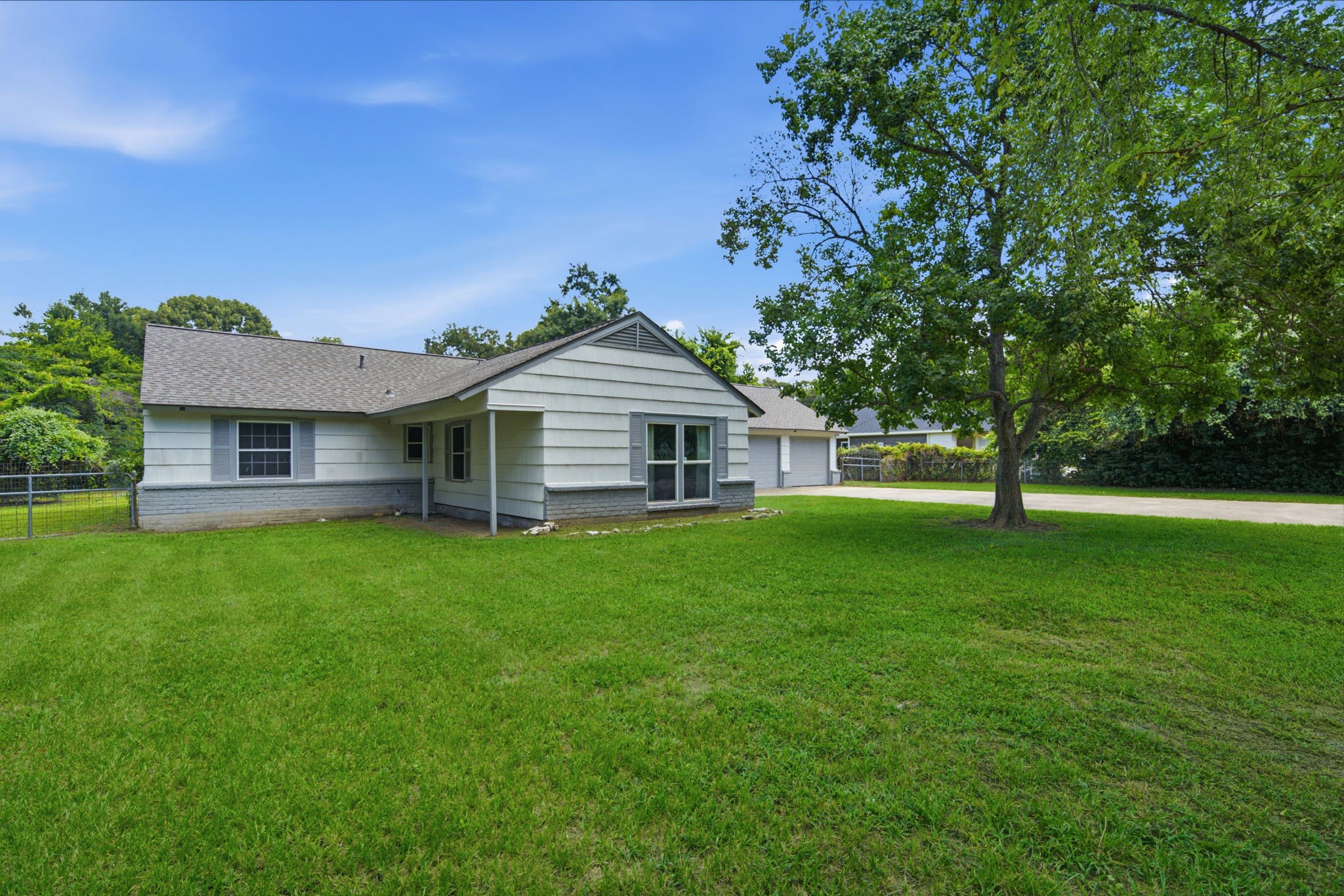 14906 Quaking Aspen Drive Property Photo 1