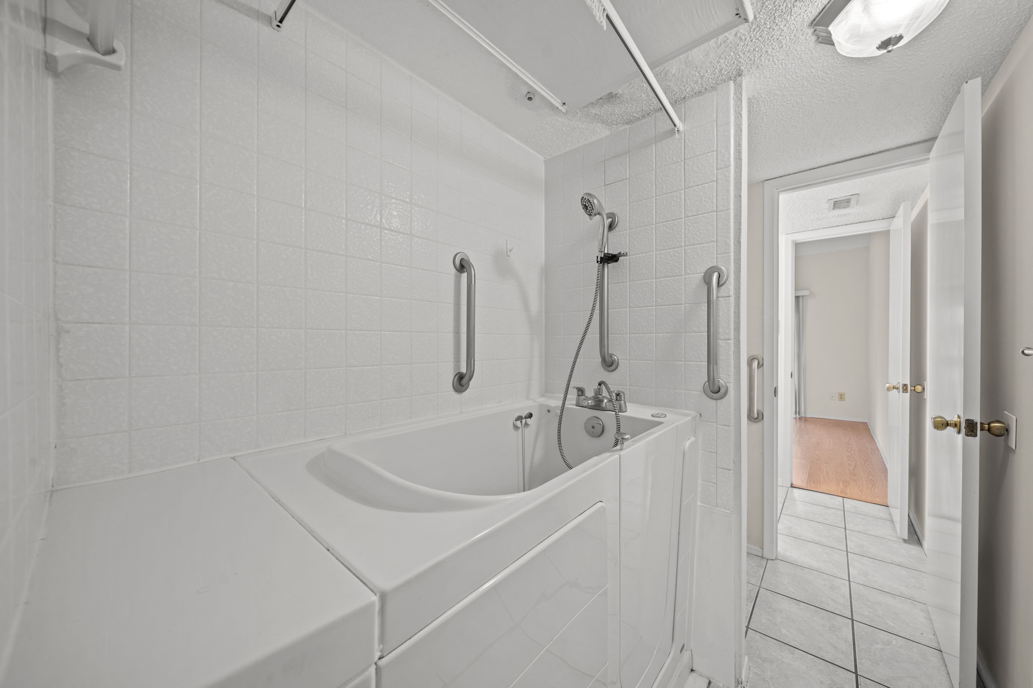 12900 Walden Road 812h Property Photo 11