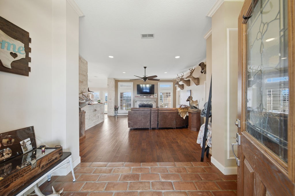 5250 Lauren Road Property Photo 10