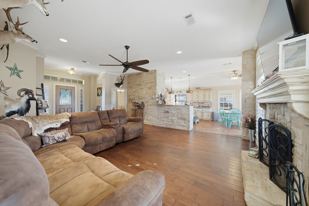 5250 Lauren Road Property Photo 13