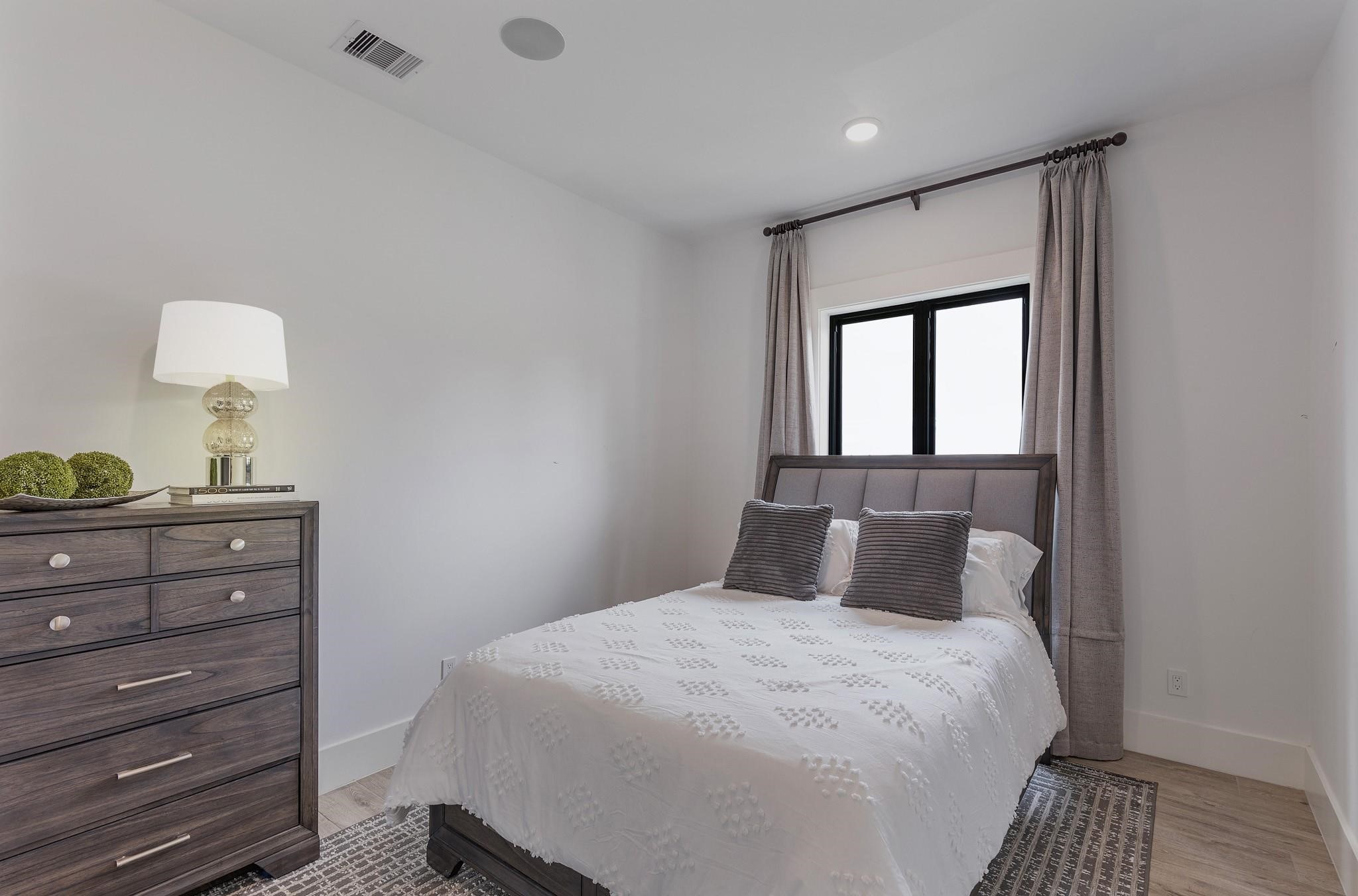 1046 Goodson Loop Property Photo 19