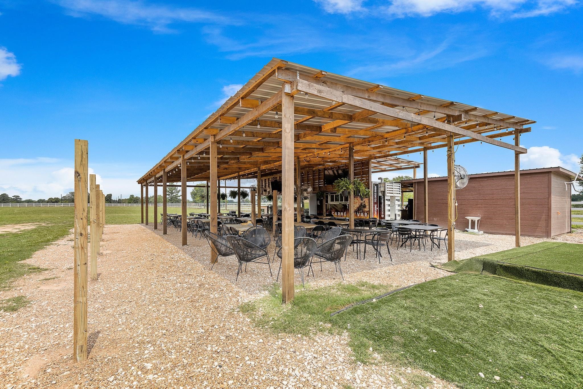 1046 Goodson Loop Property Photo 40