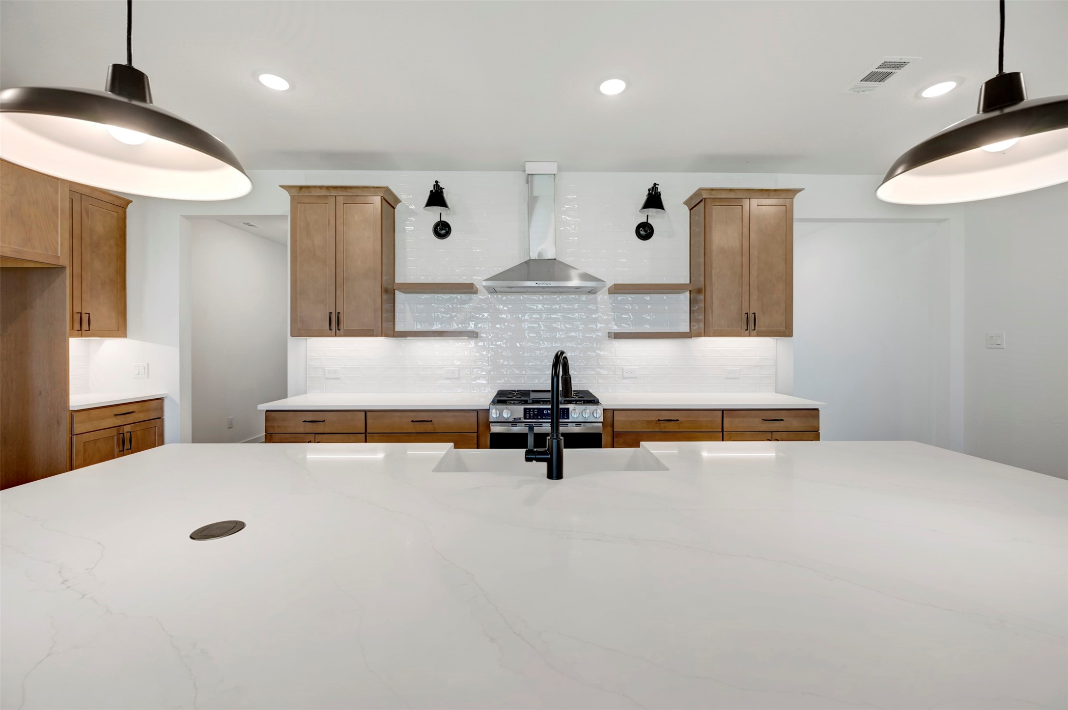 12019 Old Fashion Circle Property Photo 6