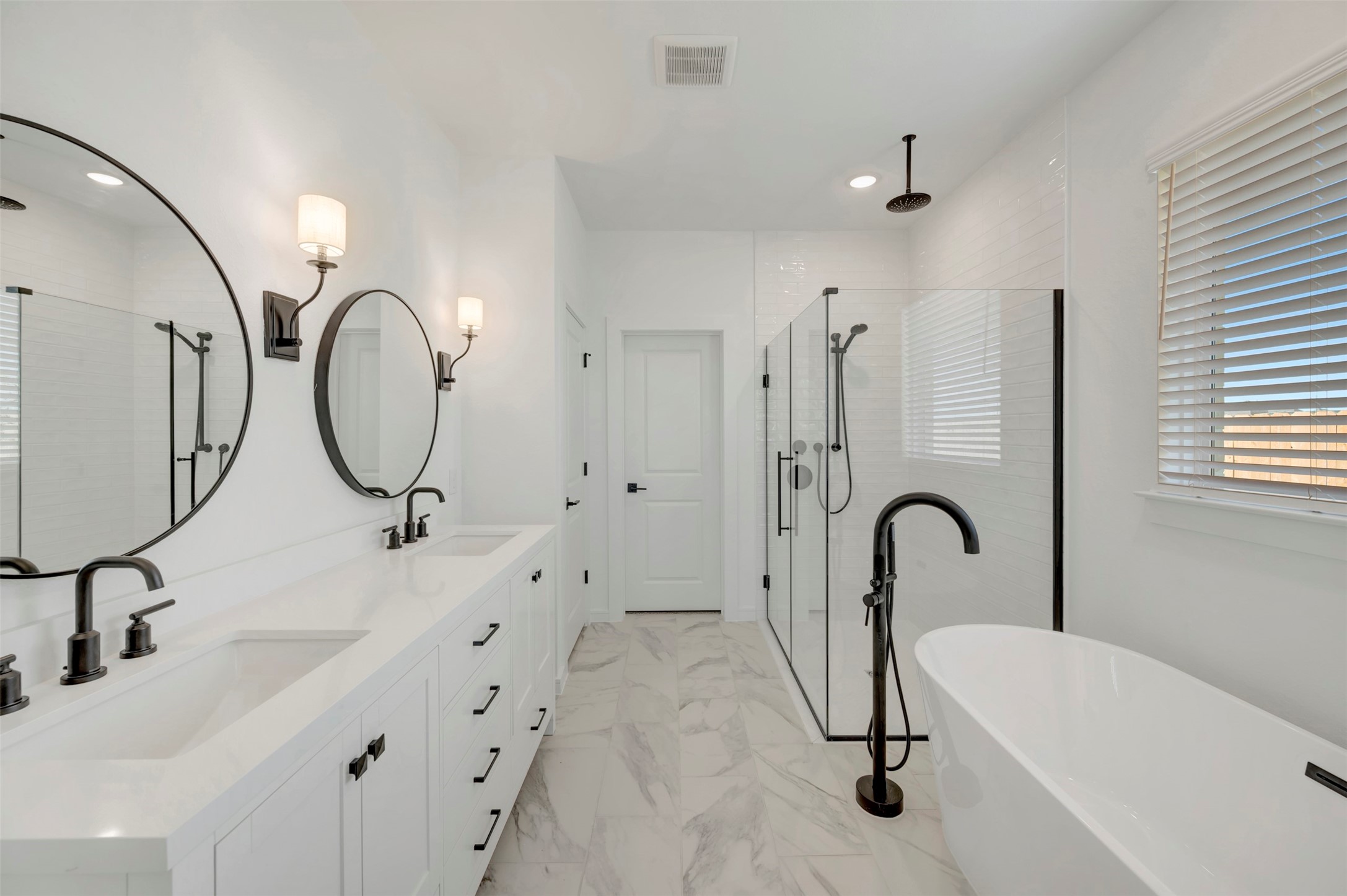 12019 Old Fashion Circle Property Photo 14