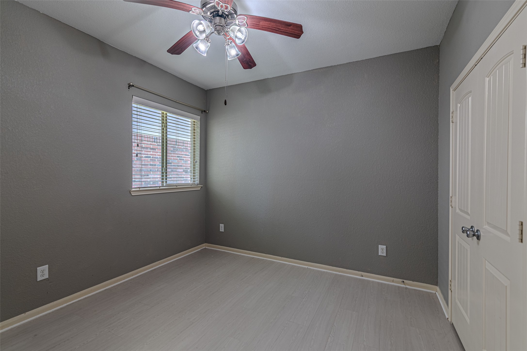 8619 Debbie Terrace Drive Property Photo 13