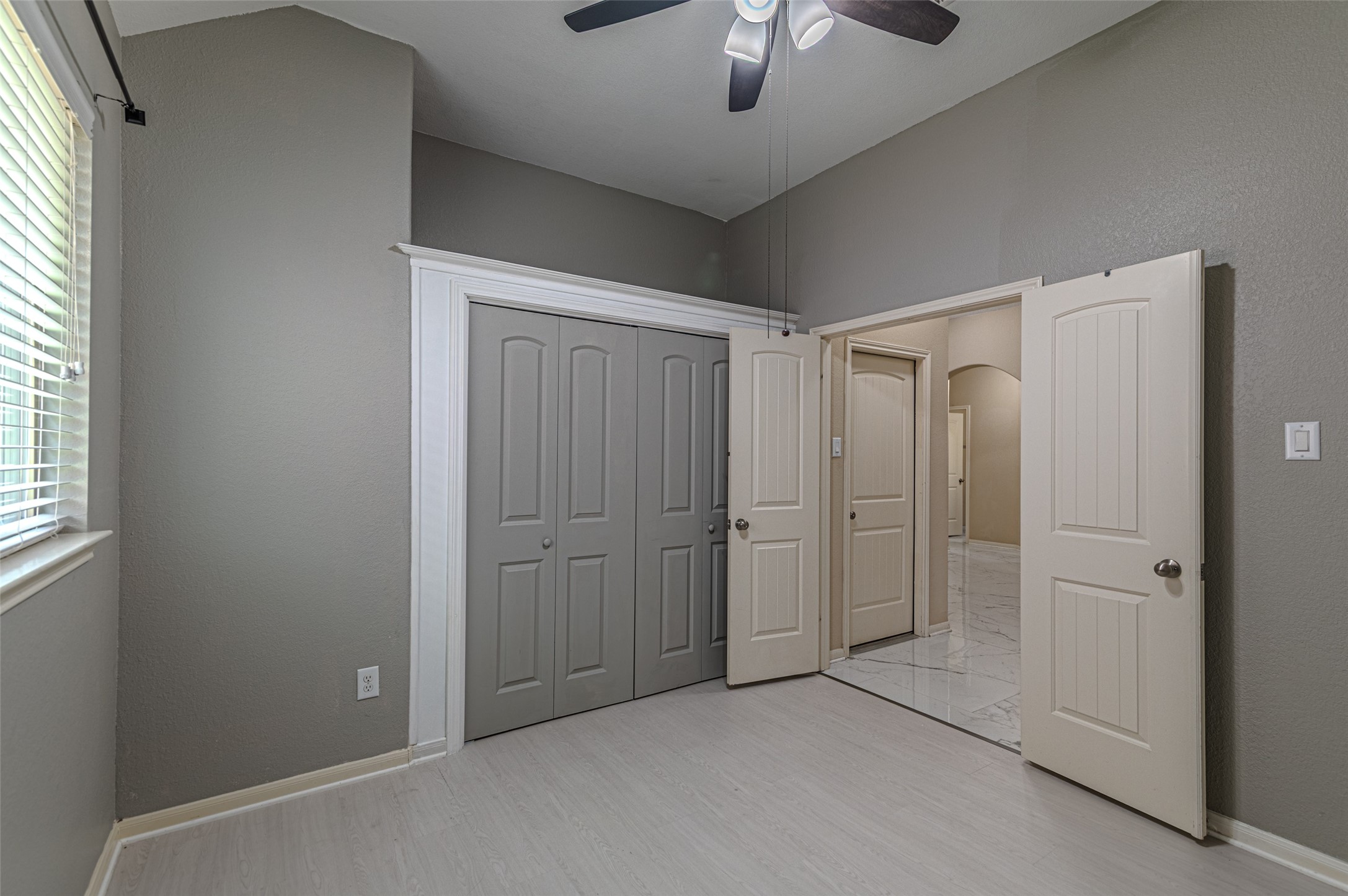 8619 Debbie Terrace Drive Property Photo 16