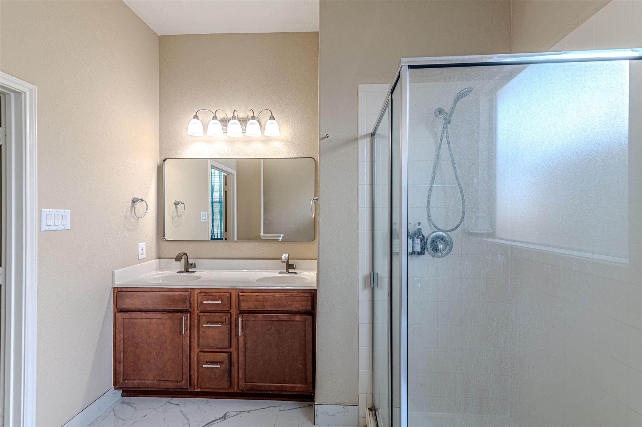 8619 Debbie Terrace Drive Property Photo 23