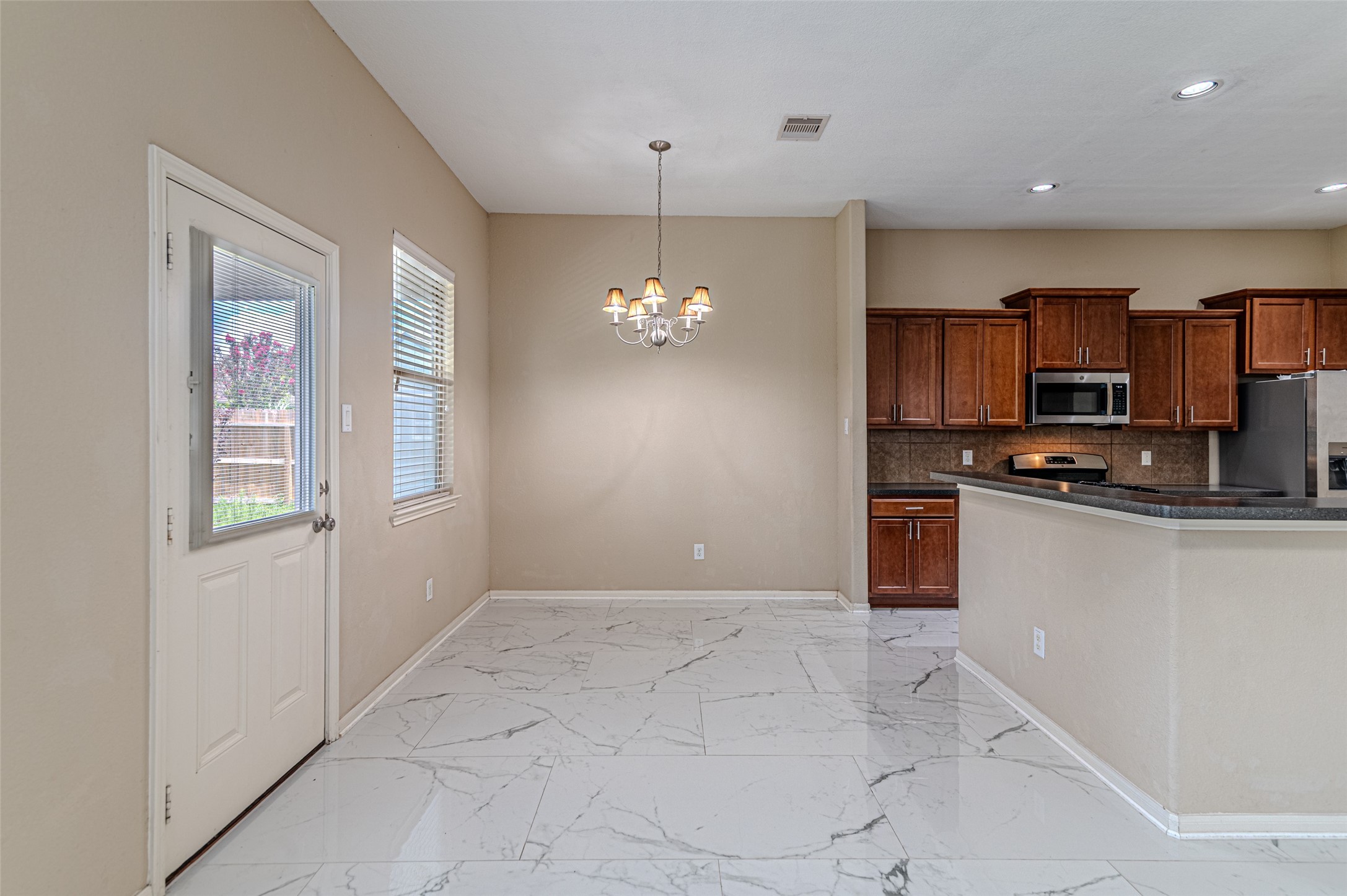 8619 Debbie Terrace Drive Property Photo 33