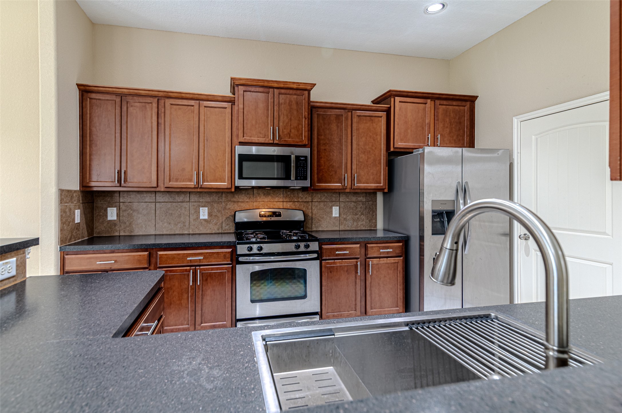 8619 Debbie Terrace Drive Property Photo 40