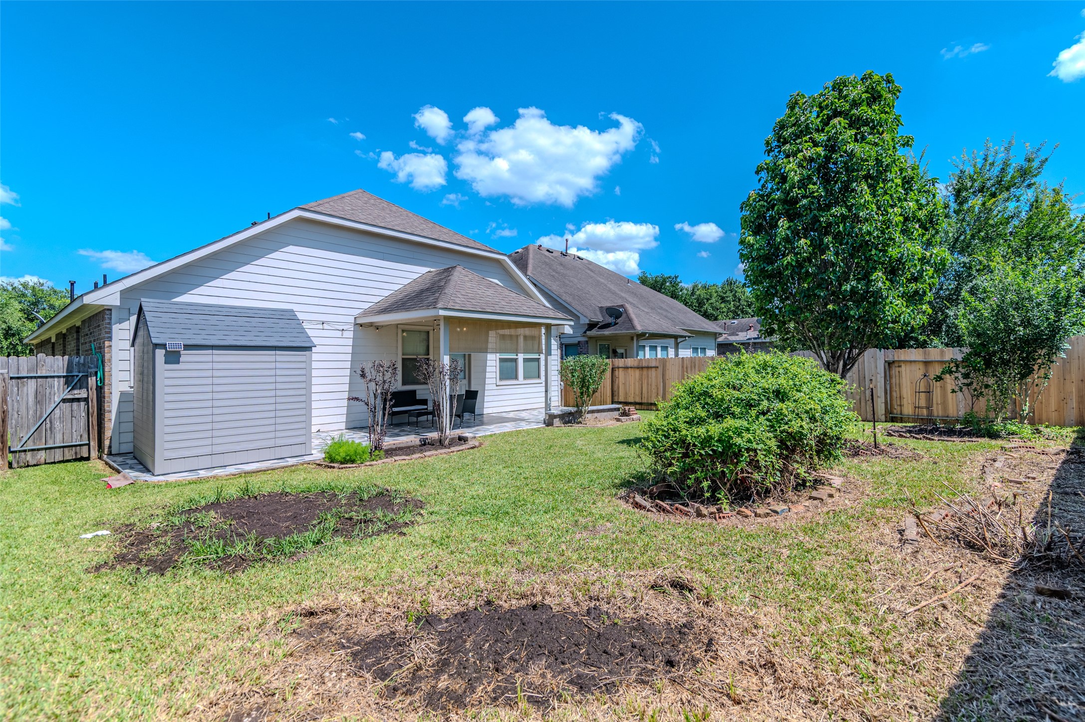 8619 Debbie Terrace Drive Property Photo 46