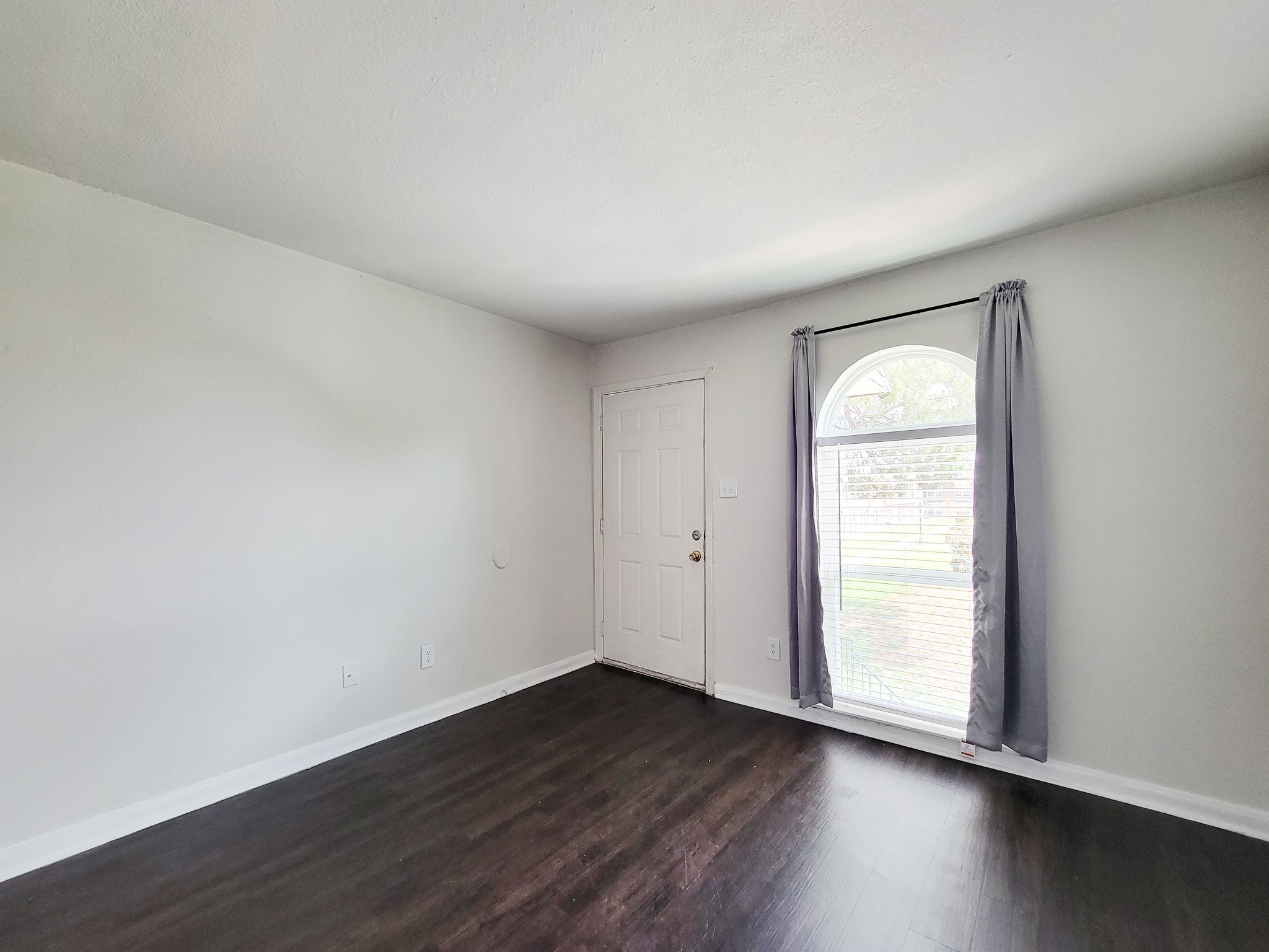 101 Brookside Lane 32 Property Photo 2