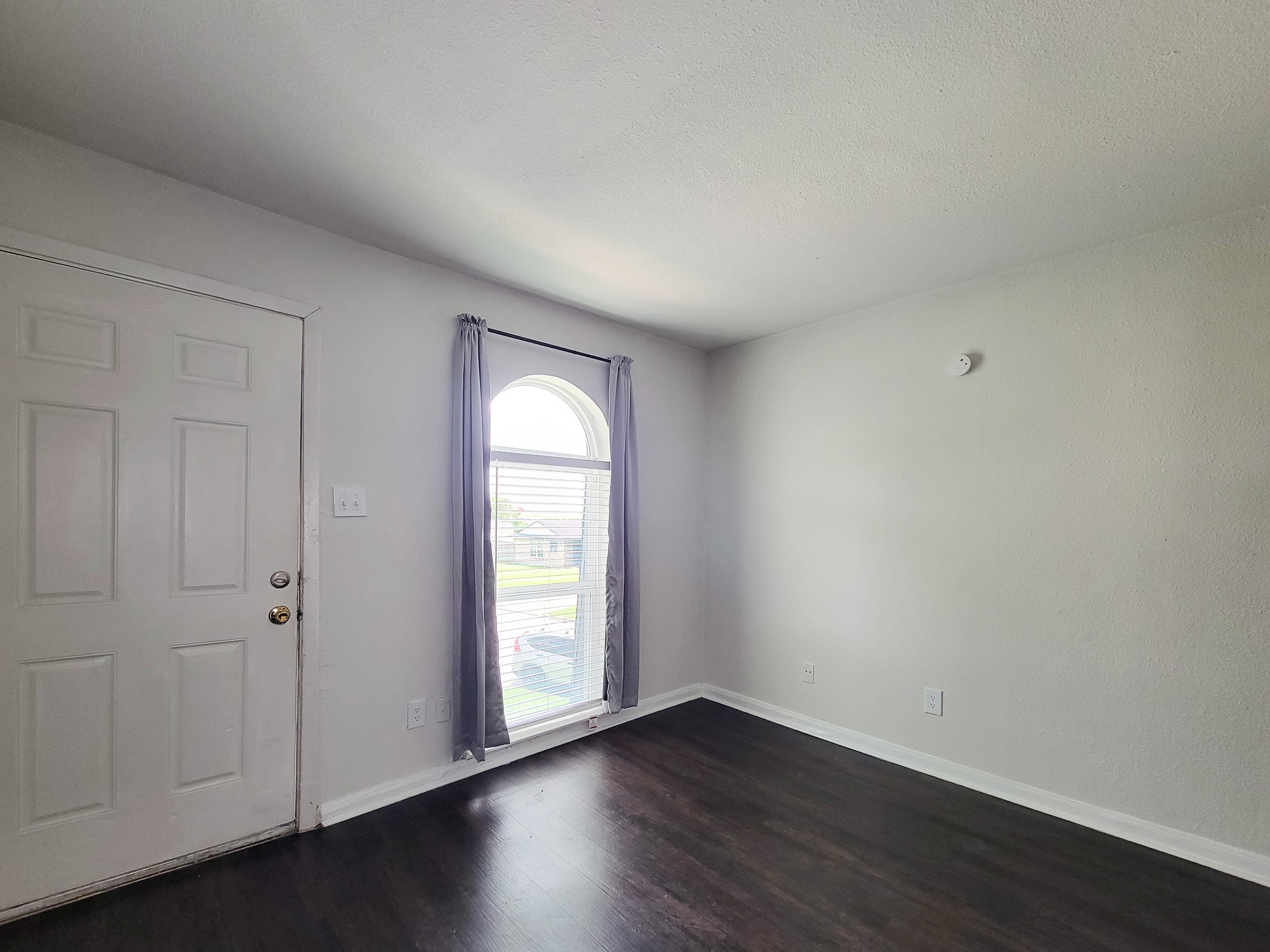 101 Brookside Lane 32 Property Photo 3