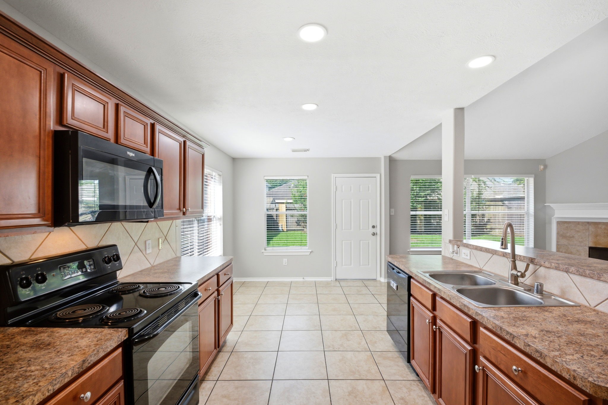 21731 Chanas Court Property Photo 8