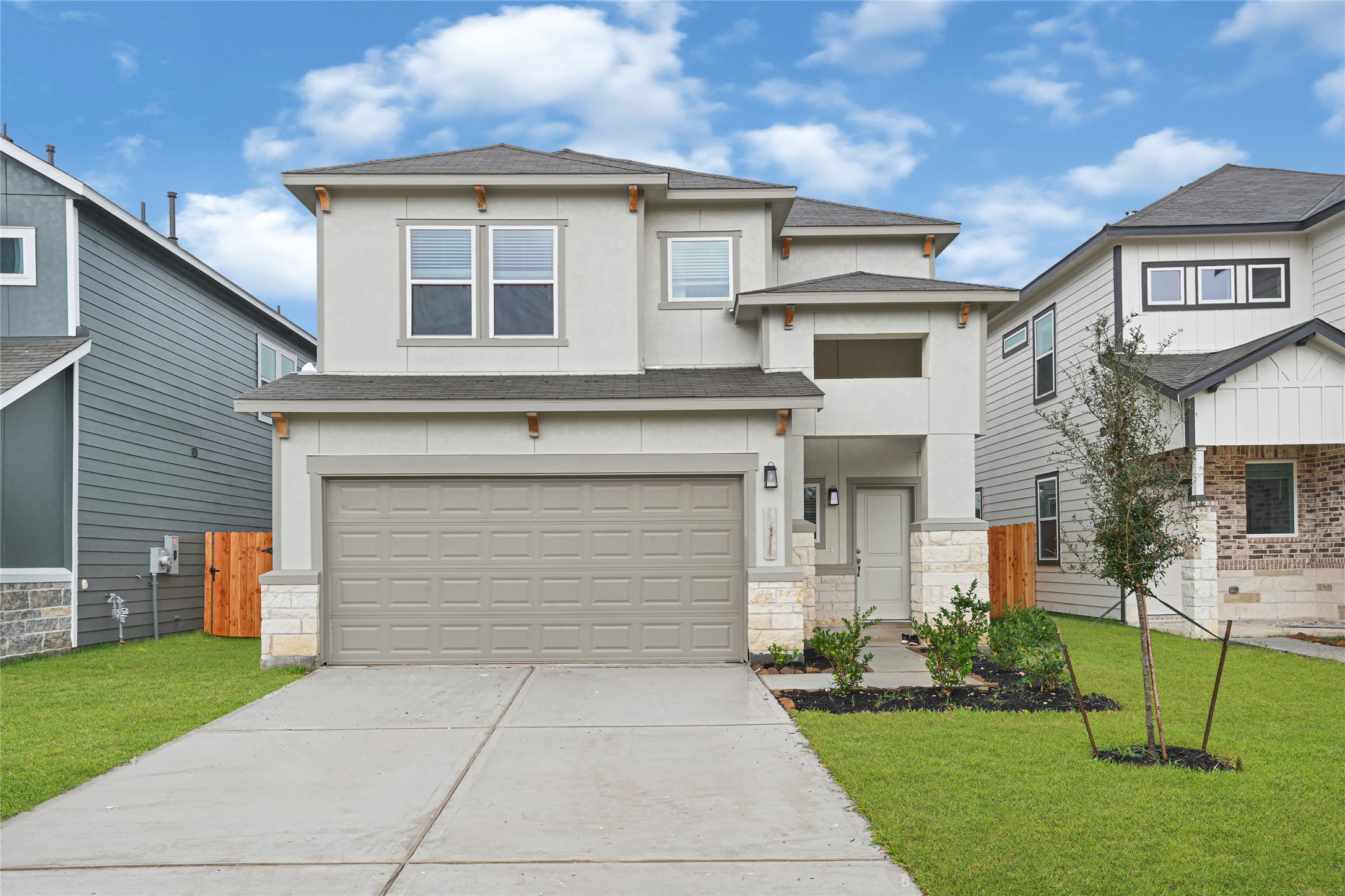 14211 Aston Pine Drive Property Photo 1