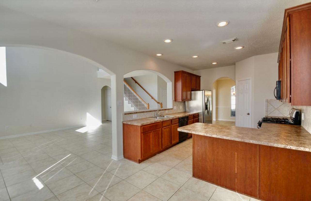 21003 Garden Arbor Lane Property Photo 6