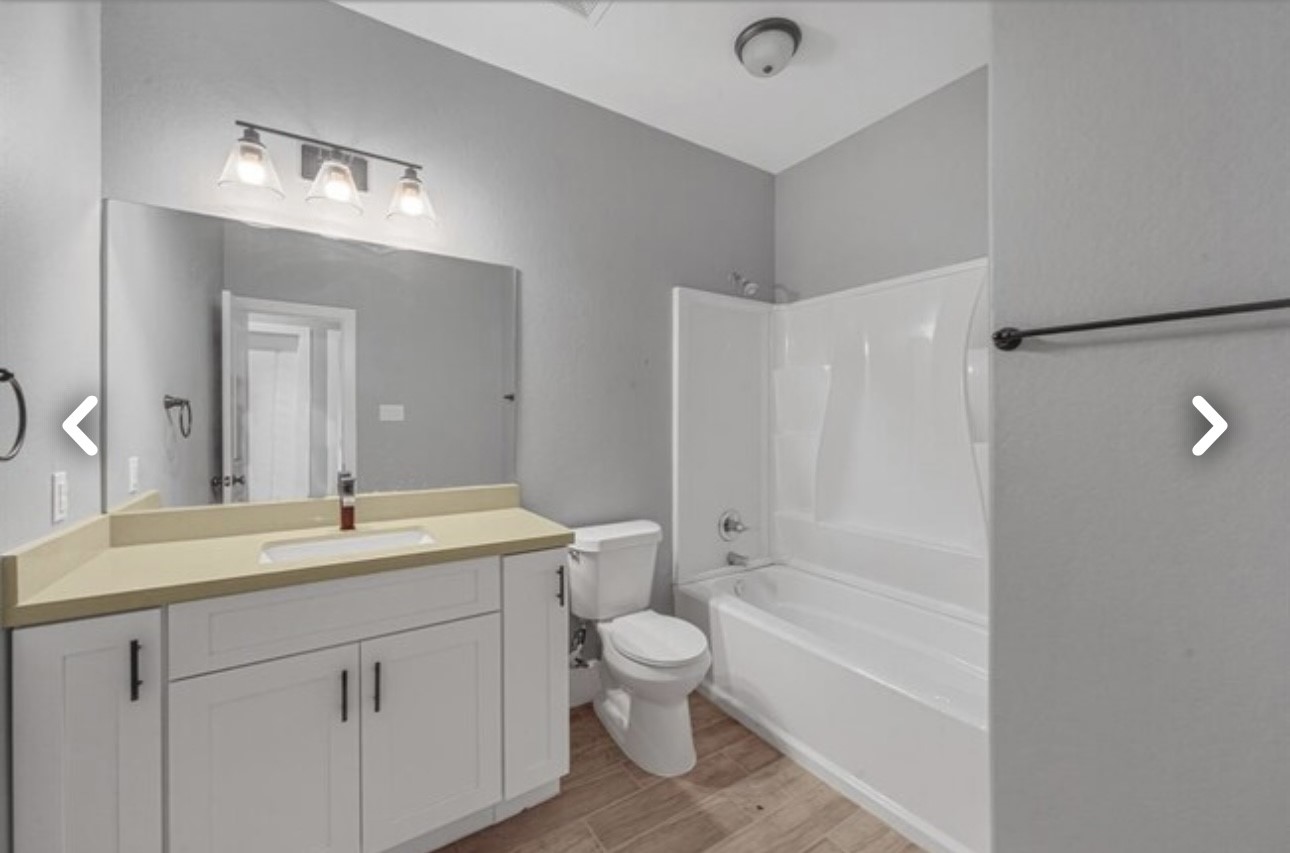 4631 Briscoe Street Property Photo 4