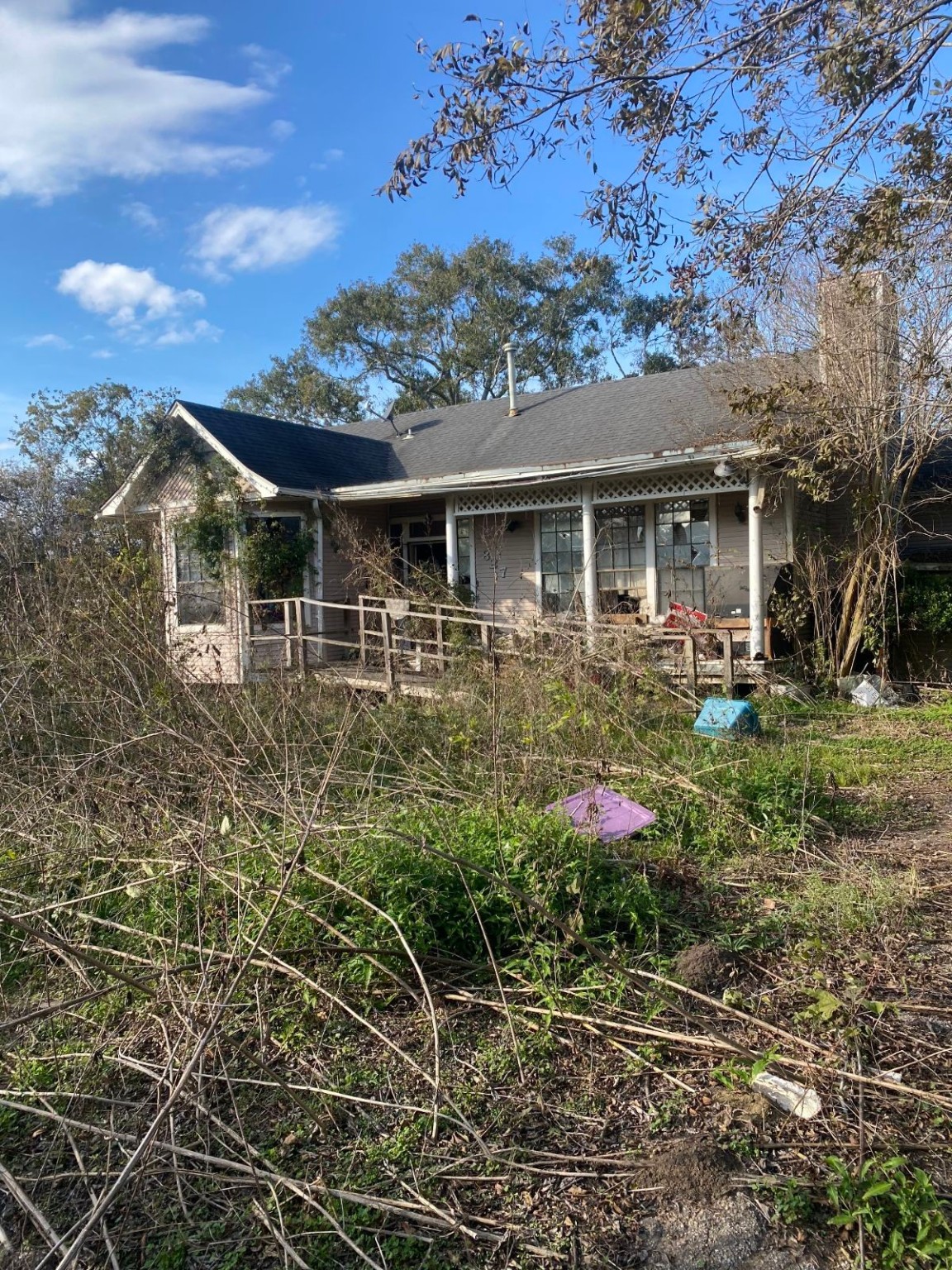 827 Coen Road Property Photo 3