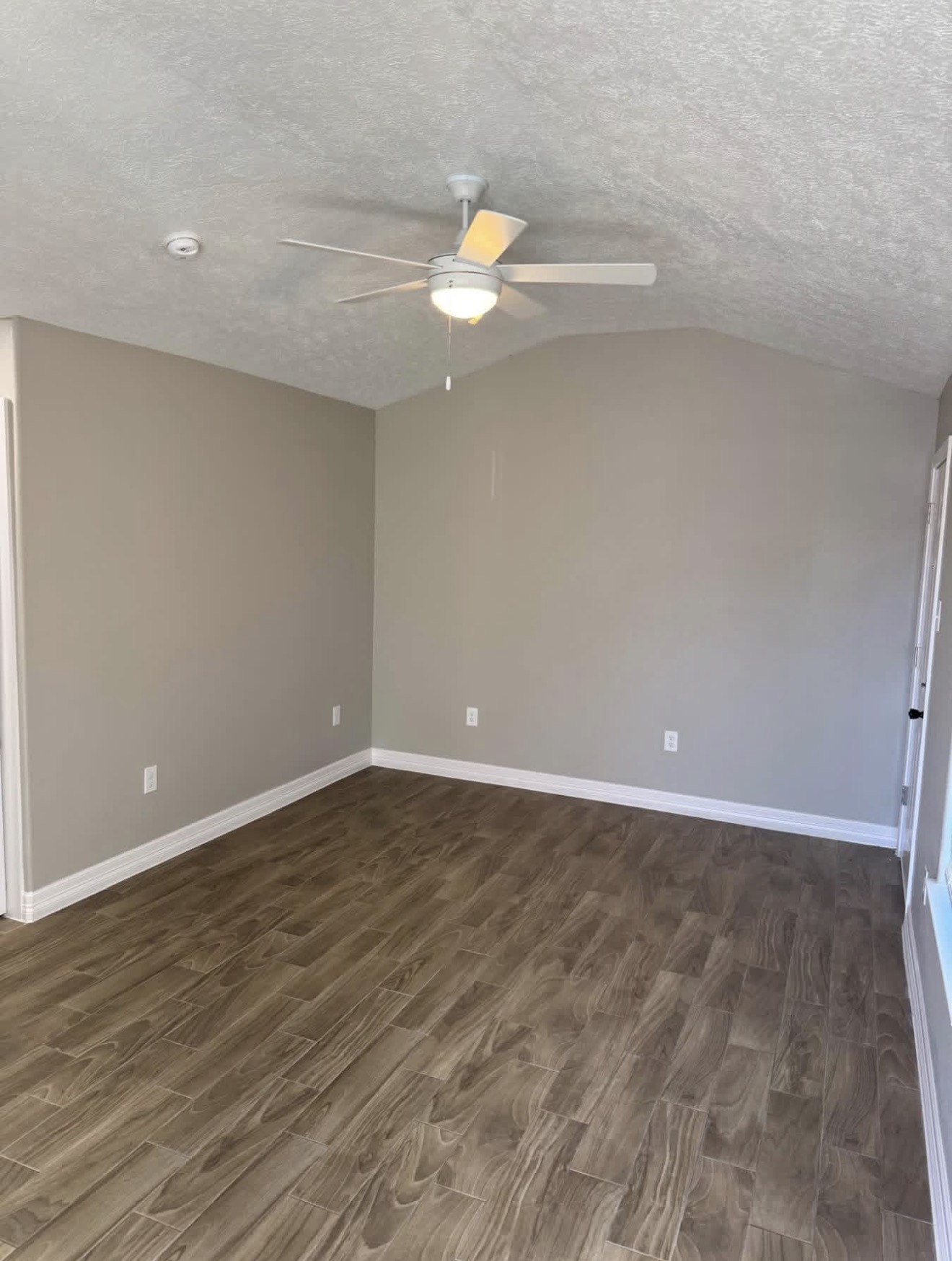 7213 Springdale Street Property Photo 2