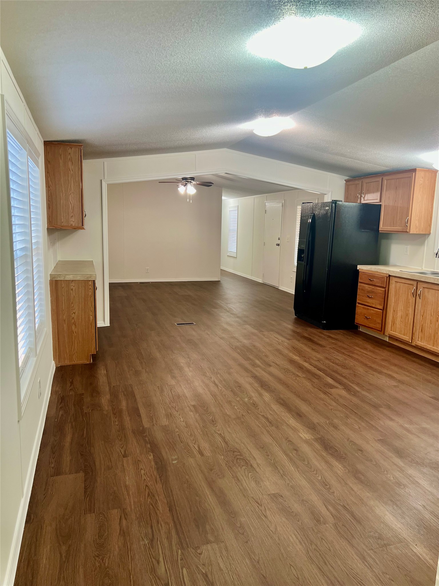 24413 Tree Lane Property Photo 3