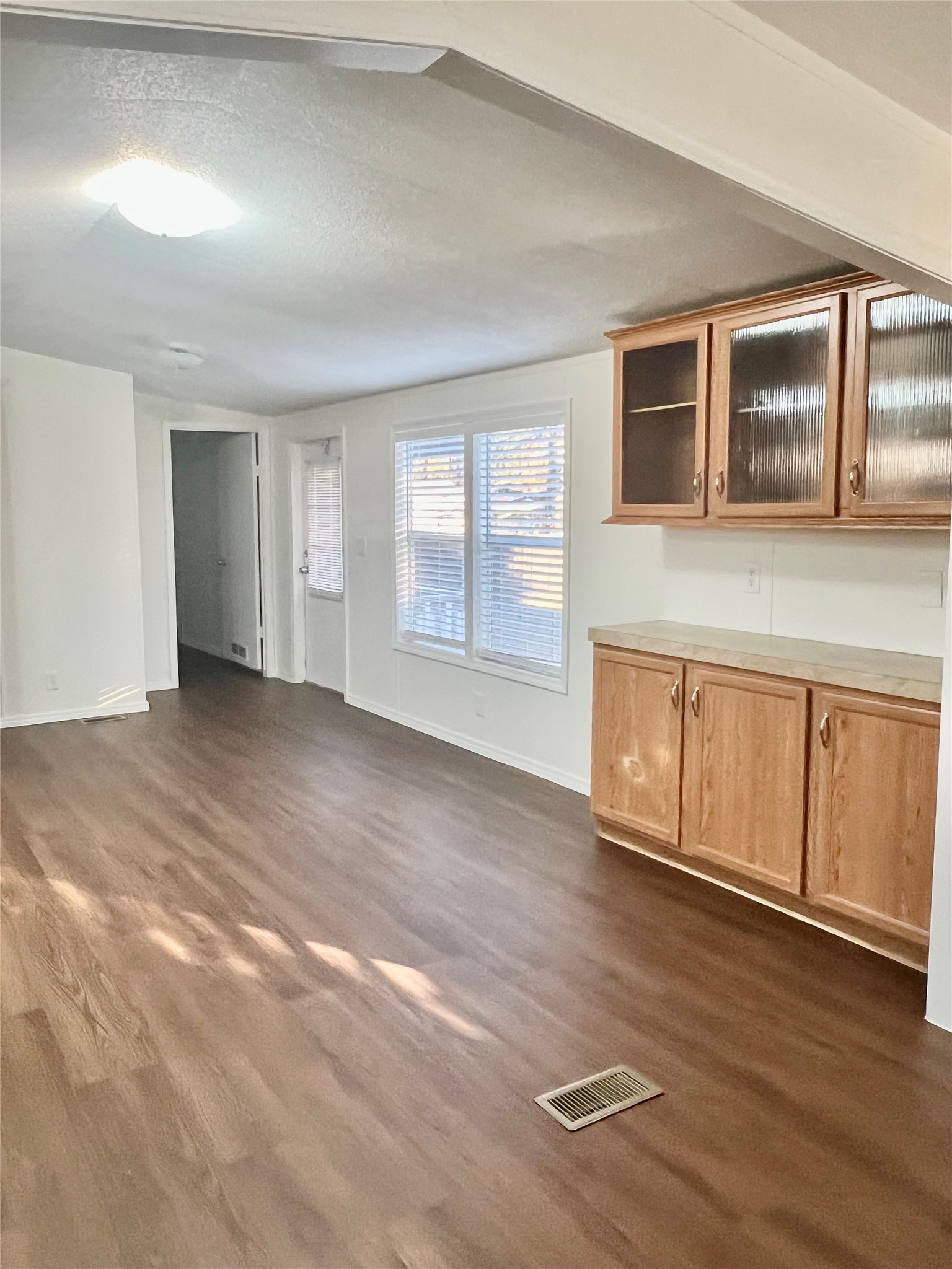 24413 Tree Lane Property Photo 5