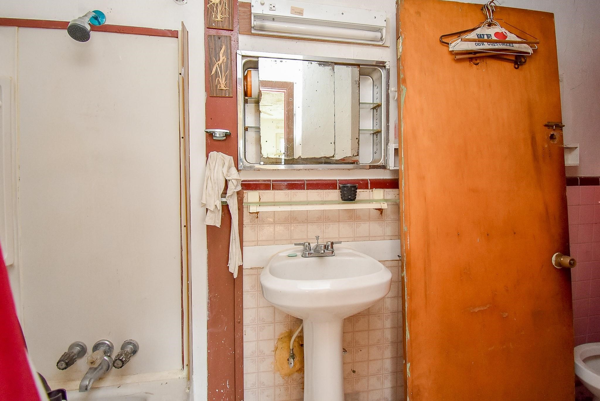 2413 E Crosstimbers Street Property Photo 15