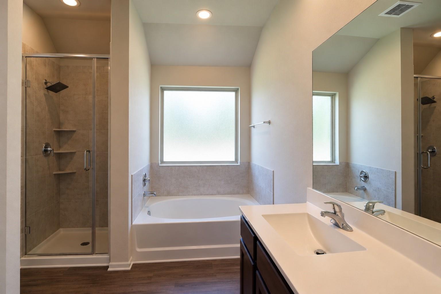 2903 Arbors Edge Court Property Photo 7