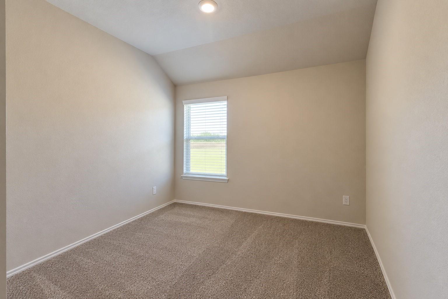 2903 Arbors Edge Court Property Photo 12