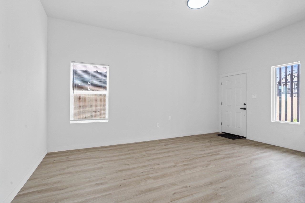 9725 Kerr Street A Property Photo 6