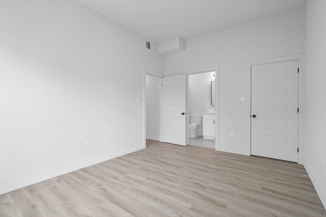 9725 Kerr Street A Property Photo 25