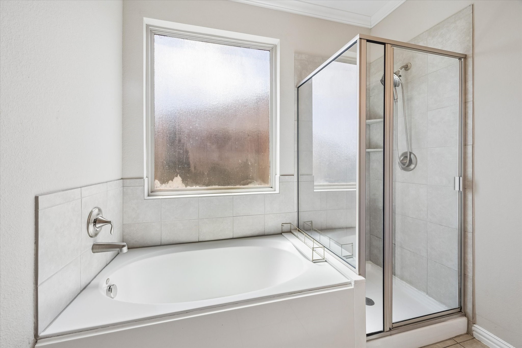 660 Oak Circle Drive E Property Photo 18