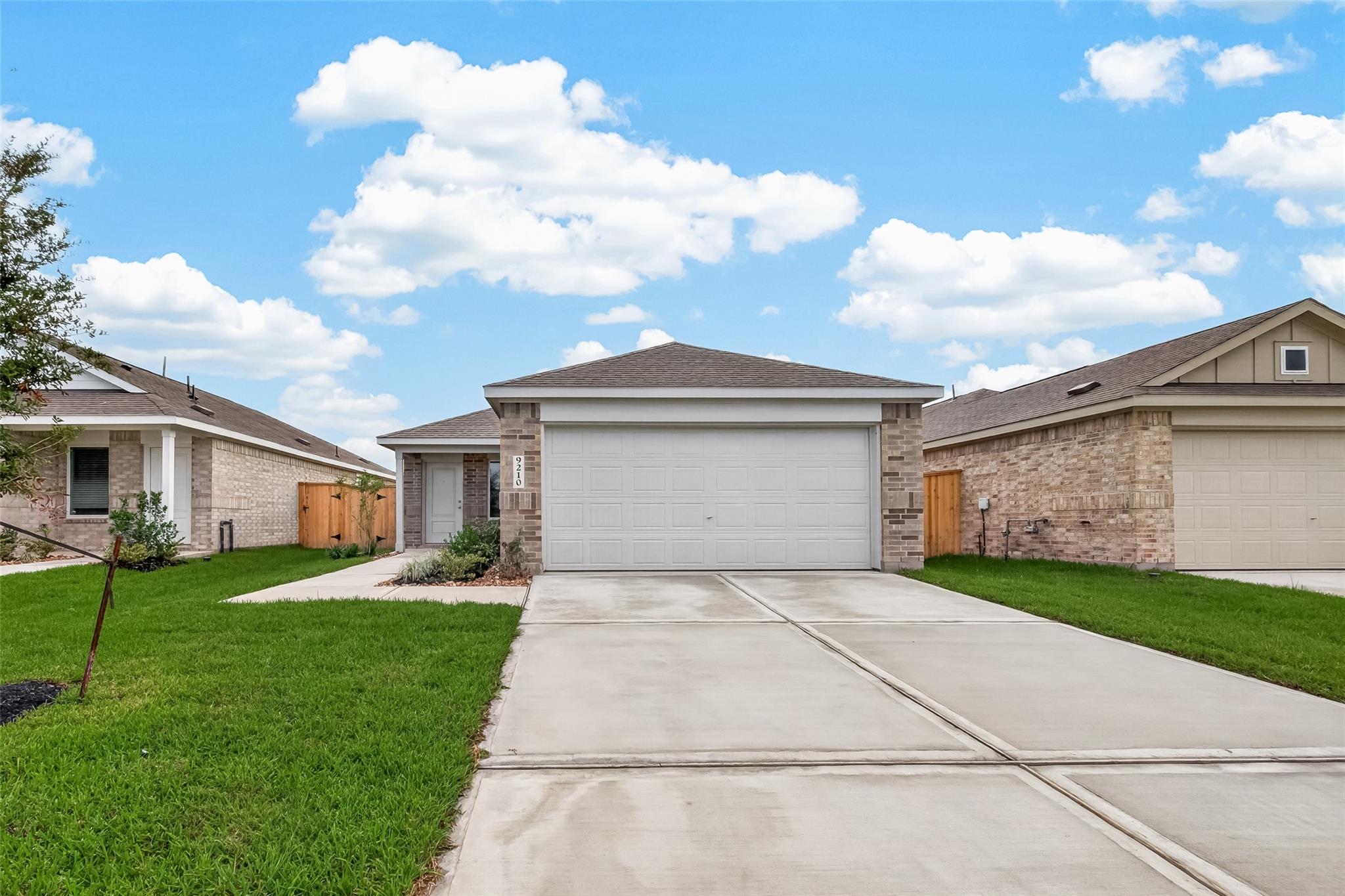 9210 Tern Pines Lane Property Photo 7