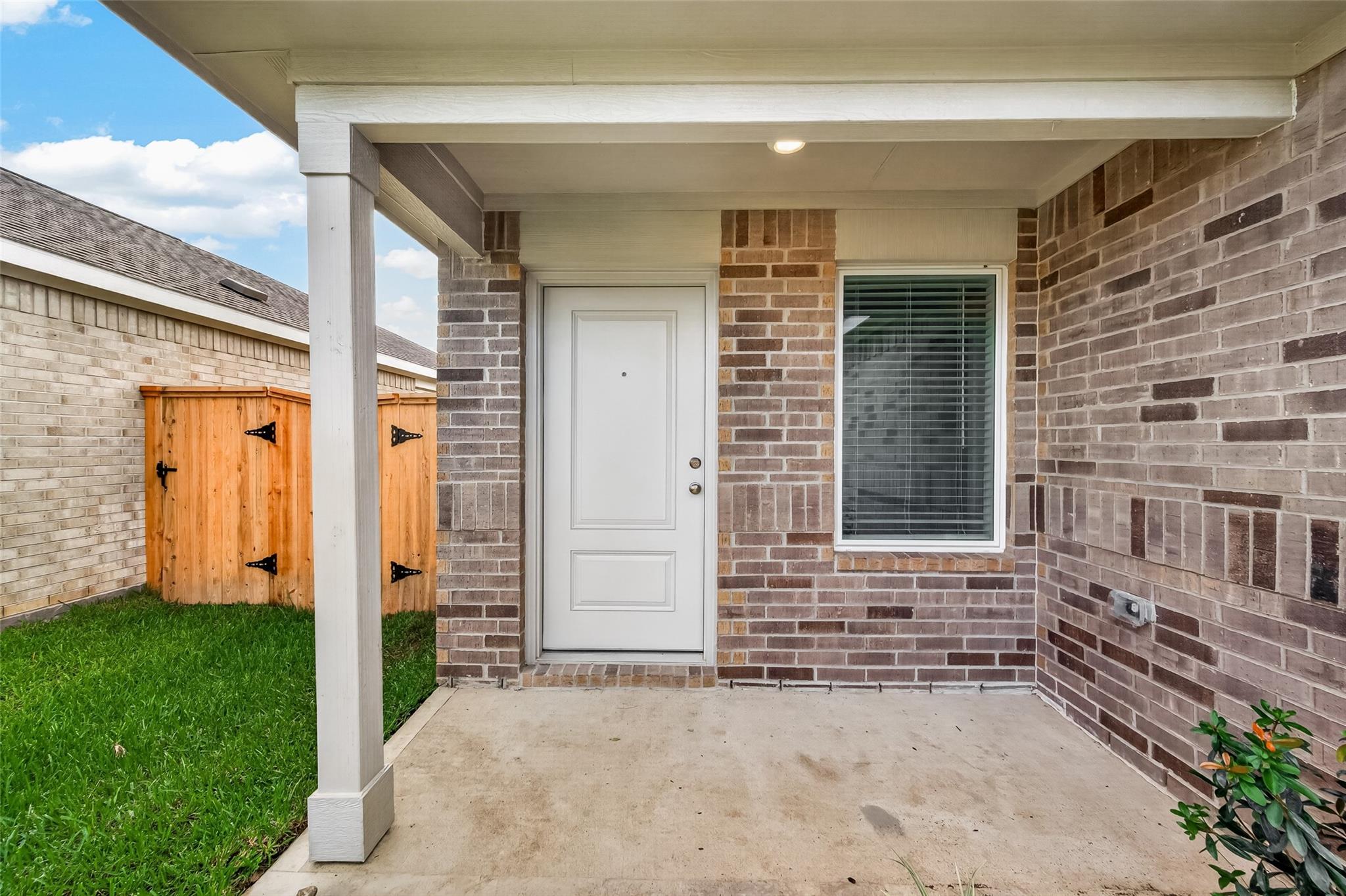 9210 Tern Pines Lane Property Photo 9