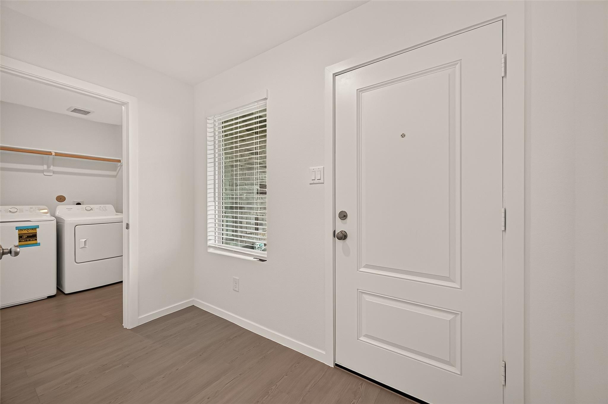 9210 Tern Pines Lane Property Photo 11