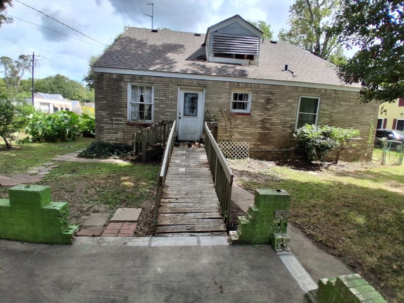 1304 Rhodora Street Property Photo 2